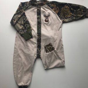 Cabela’s Camo Sleeper with Butt flap Bodysuit